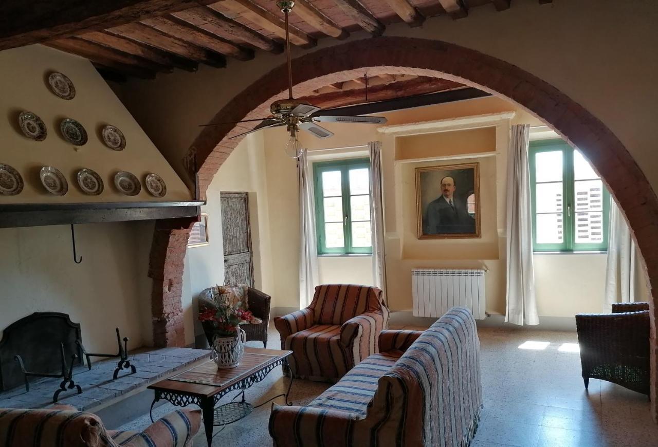 Borgo Fajani Guest House Terricciola ภายนอก รูปภาพ