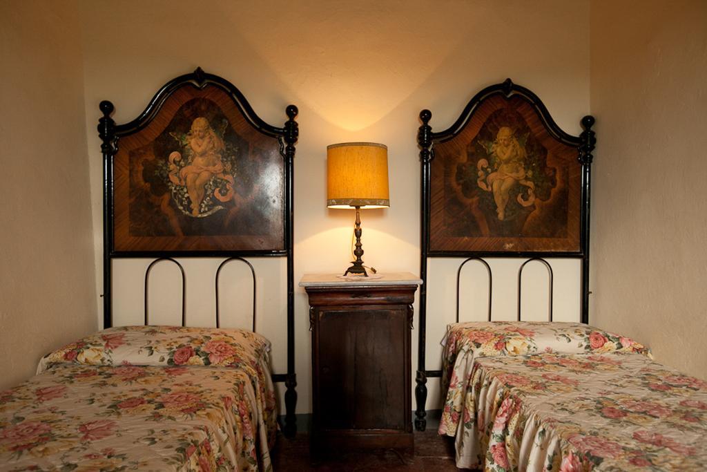 Borgo Fajani Guest House Terricciola ภายนอก รูปภาพ