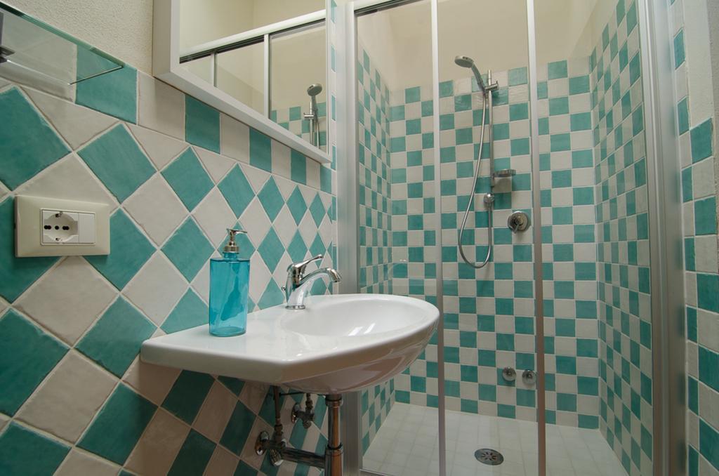 Borgo Fajani Guest House Terricciola ภายนอก รูปภาพ