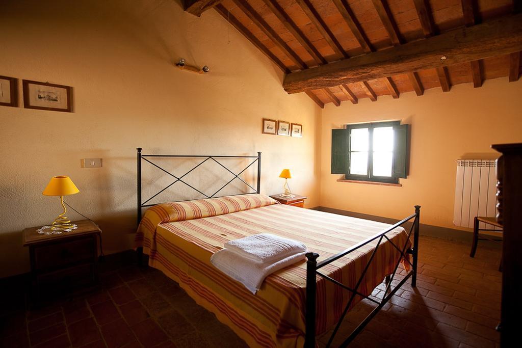 Borgo Fajani Guest House Terricciola ภายนอก รูปภาพ