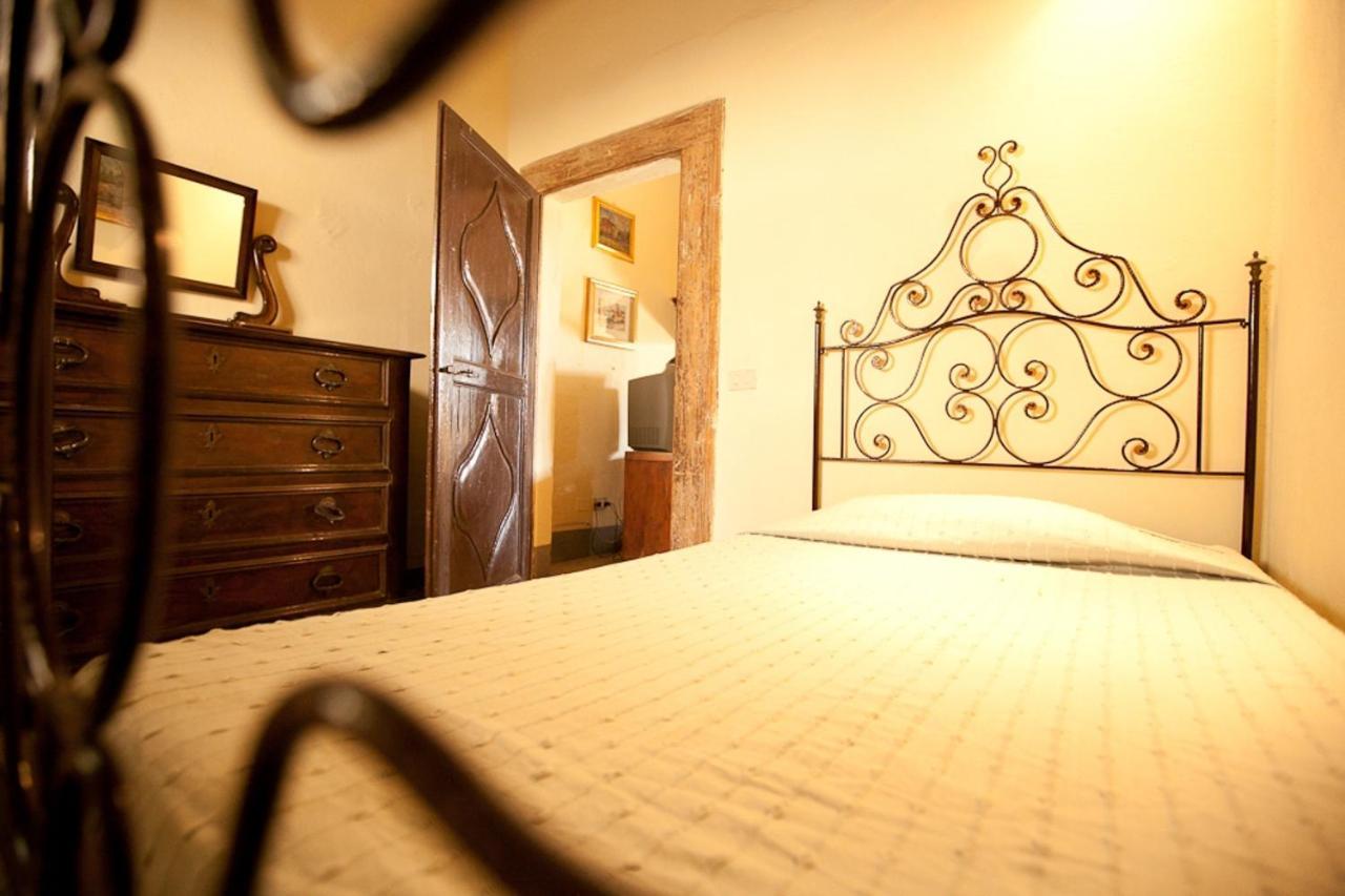 Borgo Fajani Guest House Terricciola ภายนอก รูปภาพ